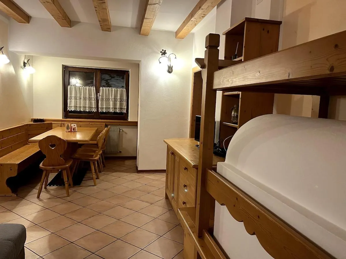 Appartamento Candido-Dolomiti Candide Lägenhet