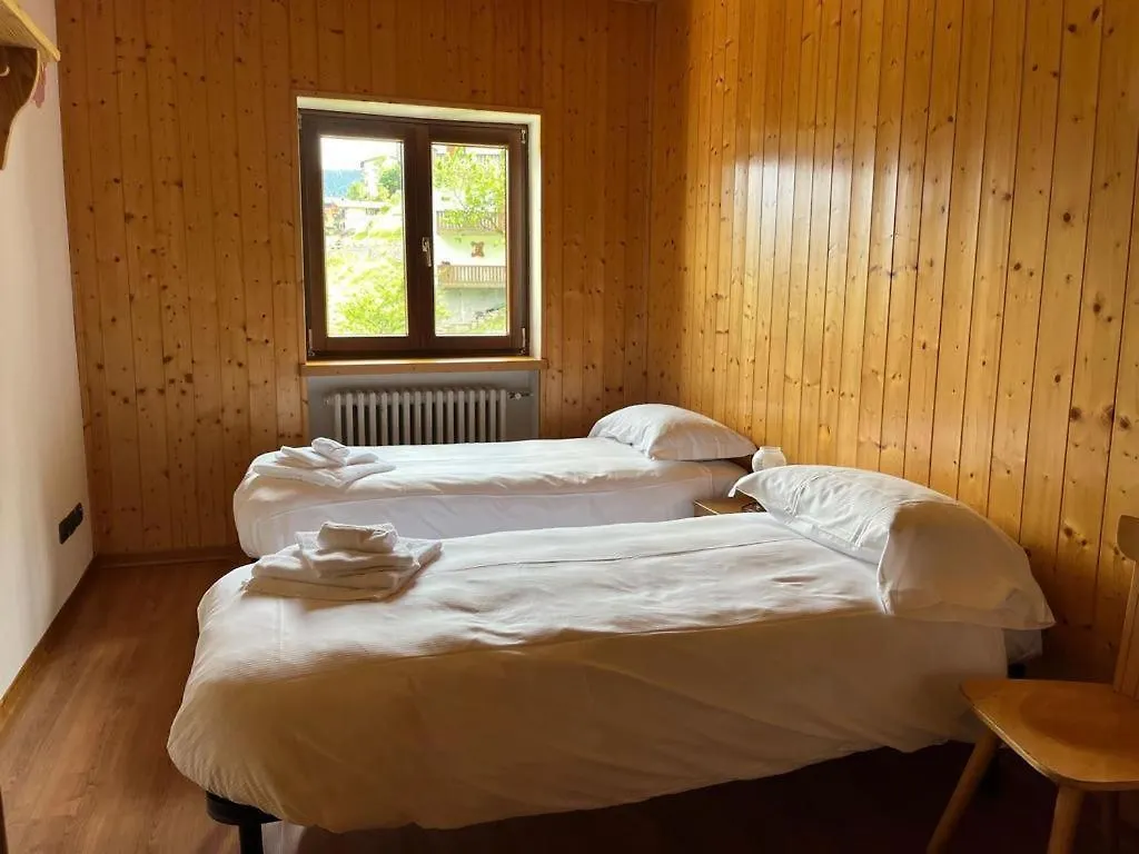 Appartamento Candido-Dolomiti Candide Lägenhet